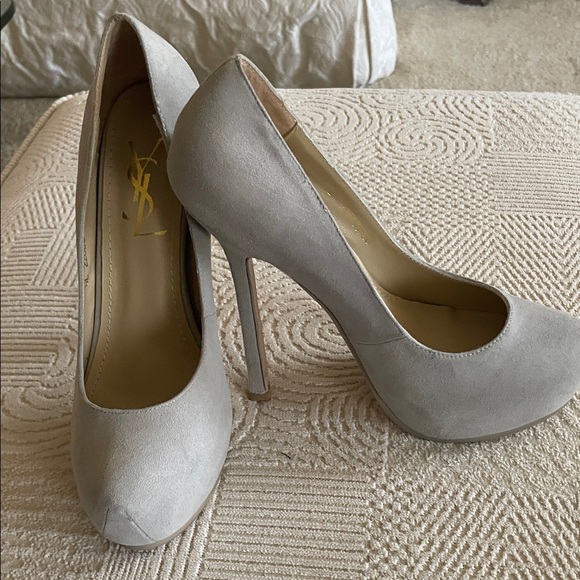 Yves Saint Laurent Women's Light Gray Suede Heels - Picture 1 of 6